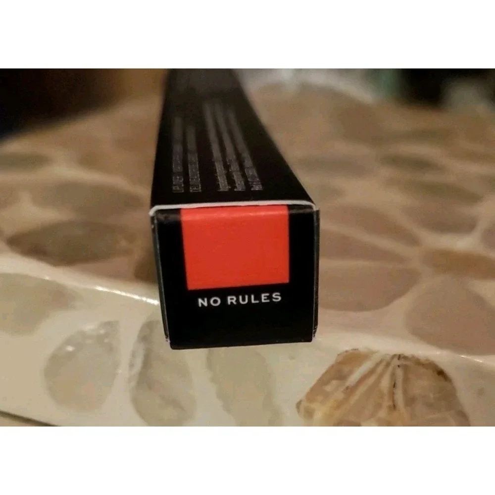 JACLYN Cosmetics Poutspoken Lip Liner - 
